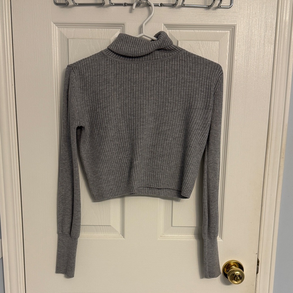 Dynamite Gray cropped Turtleneck Sweater